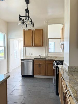 Chandelier, Interior, Kitchen