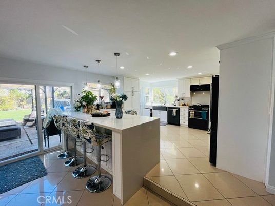 Interior, Kitchen, Pendant Lights, Recessed Lighting