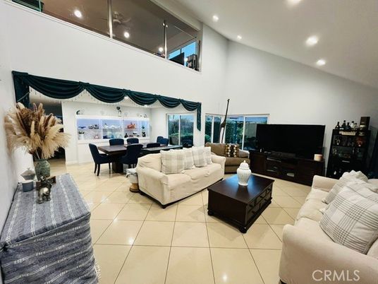 Dining room, Interior, Living room, Recessed Lighting