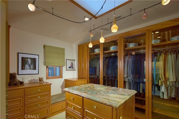 Interior, Pendant Lights, Walk-in Closets