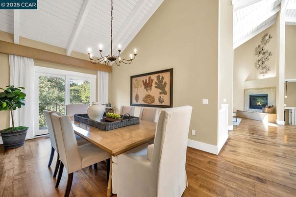 Chandelier, Dining room, Fireplace, Interior, Wood Texture Flooring