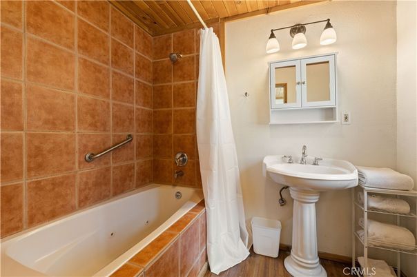Bathroom, Interior, Wood Texture Flooring