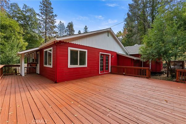 Exterior, Wood Texture Flooring