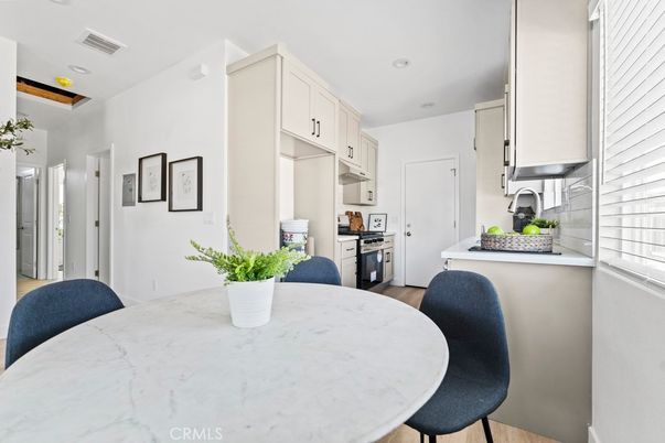 Dining room, Interior, Kitchen, Recessed Lighting, Wood Texture Flooring