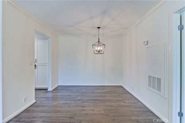 Empty room, Interior, Pendant Lights, Wood Texture Flooring