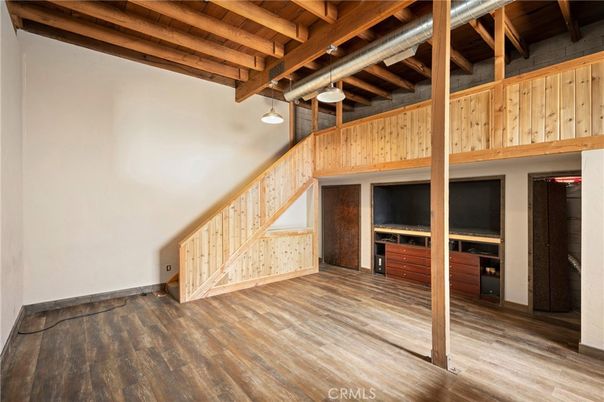 Empty room, Interior, Wooden Beams, Wooden Ceilings, Wood Texture Flooring