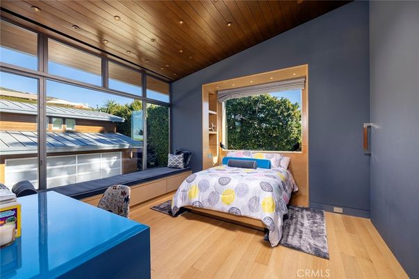 Bedroom, Interior, Recessed Lighting, Wooden Ceilings, Wood Texture Flooring