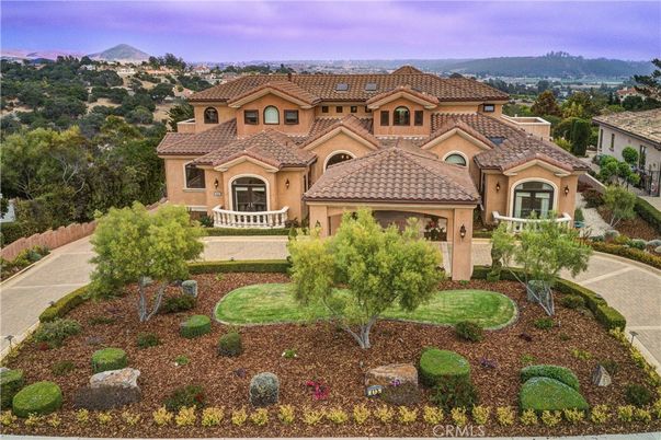 Backyard, Exterior, Facade, Mediterranean