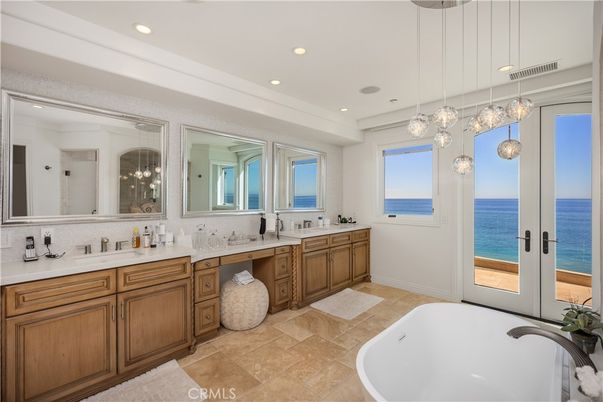 Bathroom, Dual Sink Vanities, Free Standing Baths, Interior, Pendant Lights, Recessed Lighting, Water