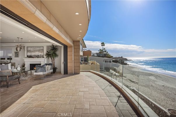 Exterior, Fireplace, Pendant Lights, Recessed Lighting, Water
