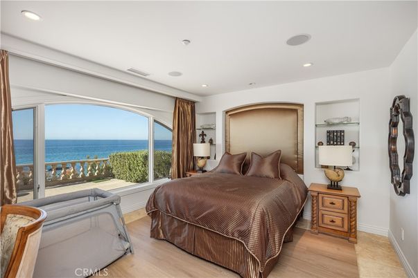 Bedroom, Interior, Recessed Lighting, Water, Wood Texture Flooring