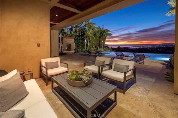 Exterior, Fireplace, Pool