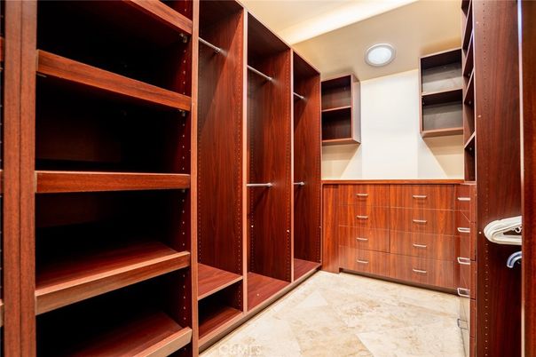 Interior, Walk-in Closets