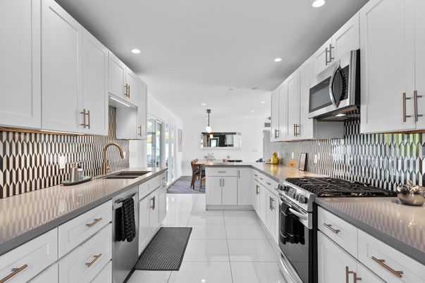 Interior, Kitchen, Pendant Lights, Recessed Lighting, Stainless Steel Appliances
