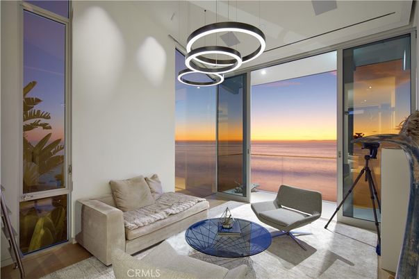 Interior, Living room, Pendant Lights, Water, Wood Texture Flooring