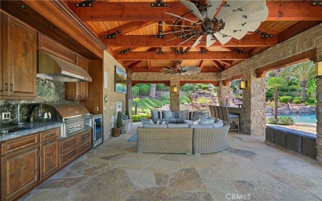 Exterior, Wooden Beams