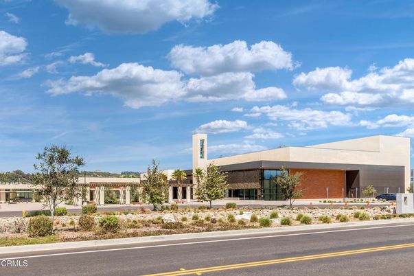 Exterior, Facade, Modern
