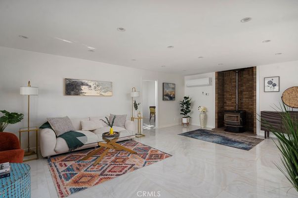 Fireplace, Interior, Living room, Recessed Lighting