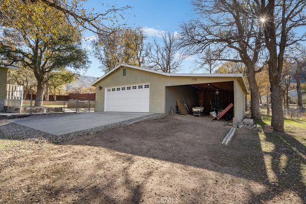 Backyard, Detached Garage, Exterior