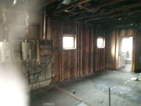 Empty room, Interior, Wooden Beams, Wooden Walls