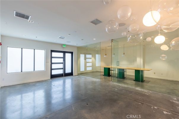 Empty room, Interior, Pendant Lights, Recessed Lighting