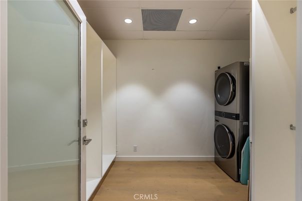 Interior, Recessed Lighting, Utility Closets, Washer, Wood Texture Flooring