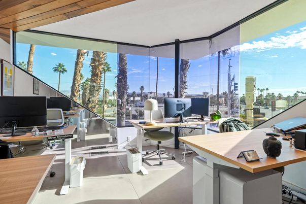 Home Office, Interior