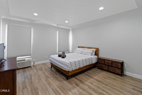 Bedroom, Interior, Recessed Lighting, Wood Texture Flooring