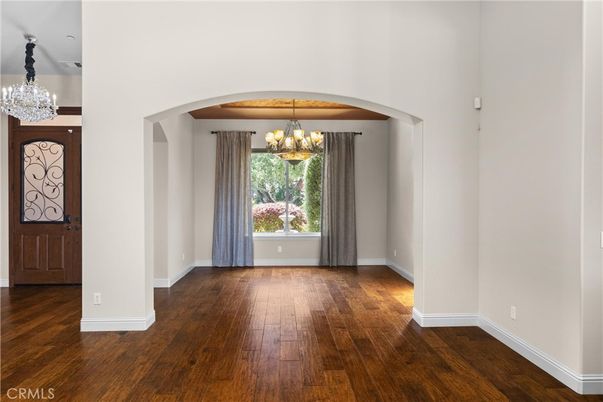 Chandelier, Empty room, Interior, Wood Texture Flooring