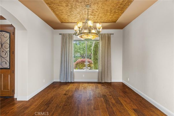 Chandelier, Empty room, Interior, Wood Texture Flooring