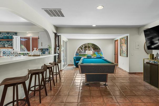 Billiard Table, Game Room, Interior, Recessed Lighting