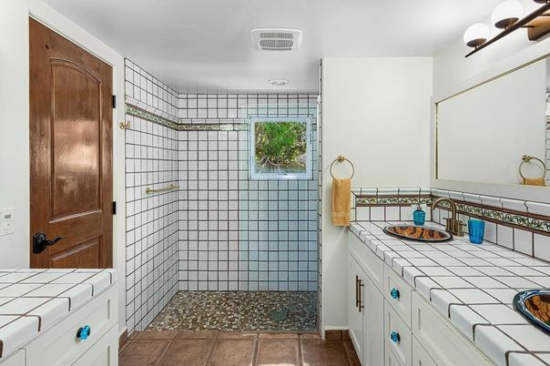 Bathroom, Interior, Tile Countertops