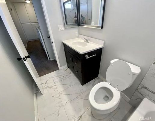 Bathroom, Dual Sink Vanities, Interior, Marble