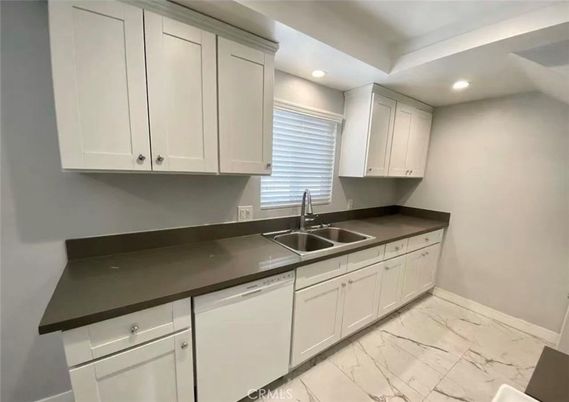 Interior, Kitchen, Marble, Recessed Lighting