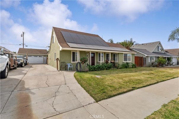 Exterior, Facade, Solar Panels, Ranch