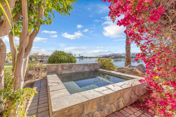 Exterior, Pool, Water