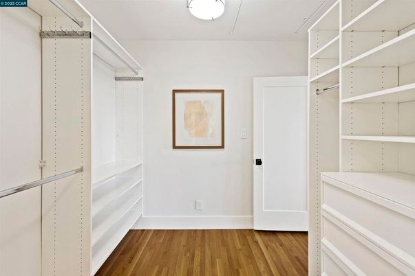 Interior, Walk-in Closets, Wood Texture Flooring
