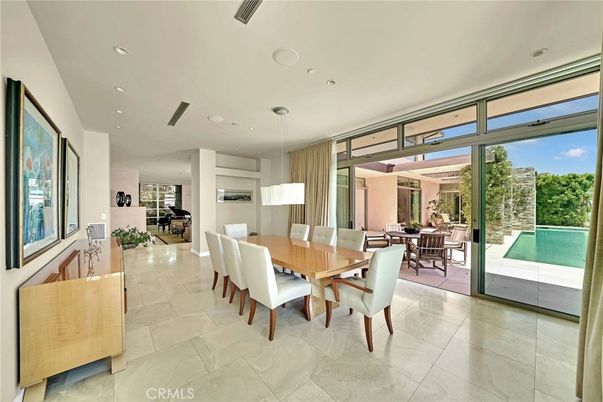 Dining room, Interior, Pendant Lights, Piano, Recessed Lighting