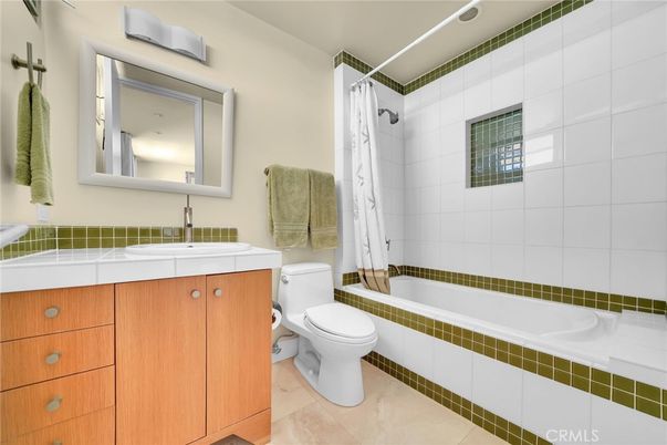 Bathroom, Interior, Tile Countertops