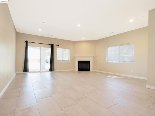 Empty room, Fireplace, Interior, Recessed Lighting