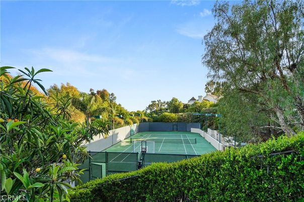 Exterior, Tennis Courts