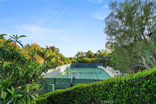 Exterior, Tennis Courts