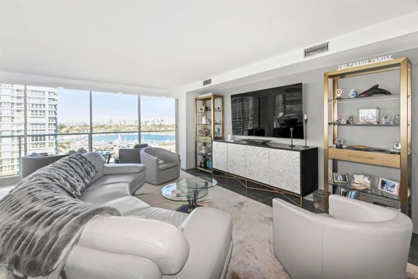 Interior, Living room, Water