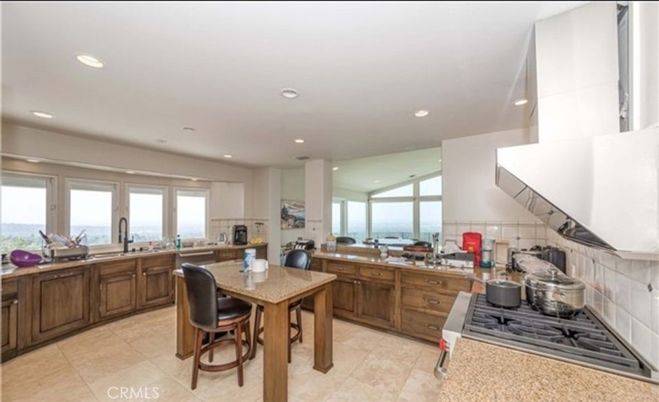 Interior, Kitchen, Recessed Lighting, Water