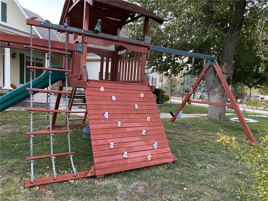Backyard, Exterior, Playground