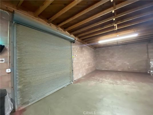 Empty room, Interior, Wooden Beams