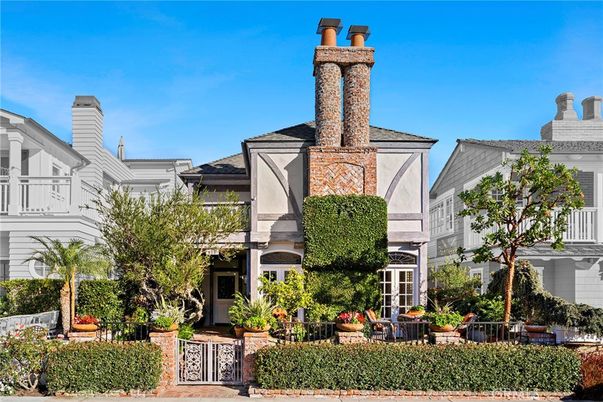 Exterior, Facade, Tudor Revival