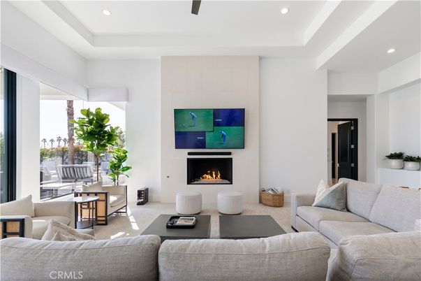 Fireplace, Interior, Living room, Recessed Lighting