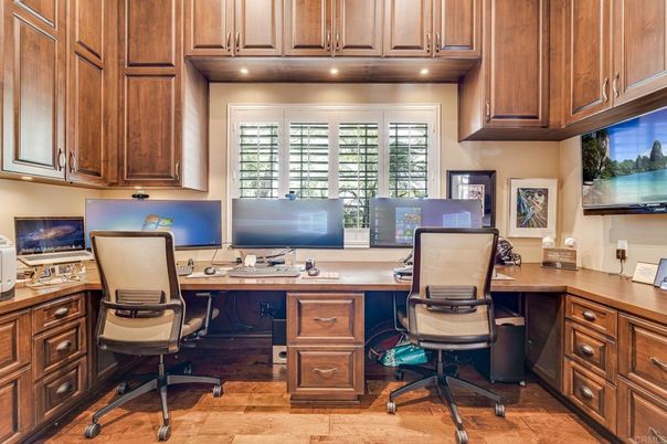 Home Office, Interior, Recessed Lighting, Wood Texture Flooring
