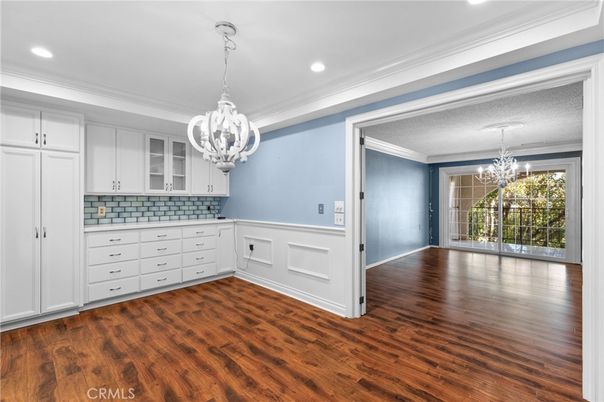 Chandelier, Empty room, Interior, Pendant Lights, Recessed Lighting, Wood Texture Flooring